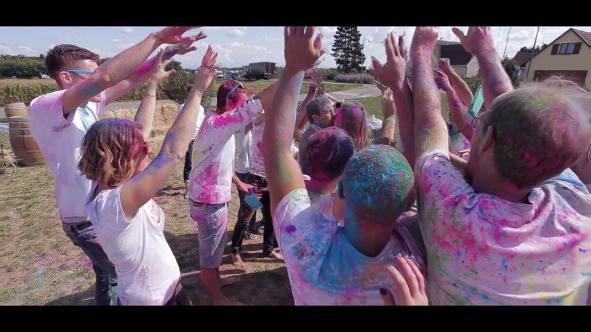 Shooting Trash the dress Holi Color