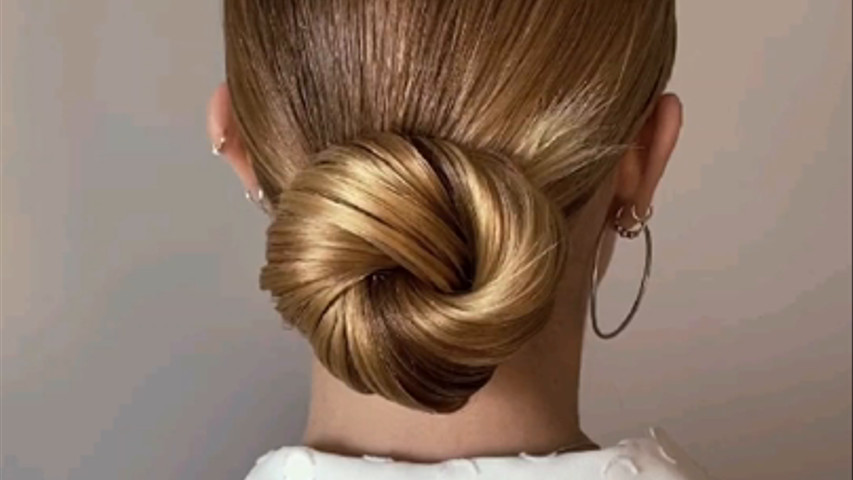 Chignon lisse enroule 