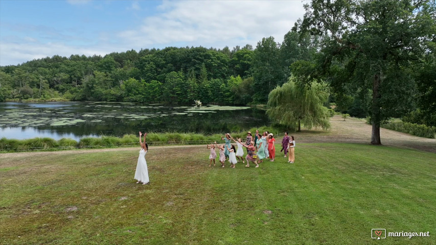 Domaine de la Palue vue du lac et parc