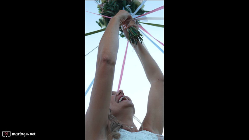 LE RUBAN COMME LANCER DE BOUQUET