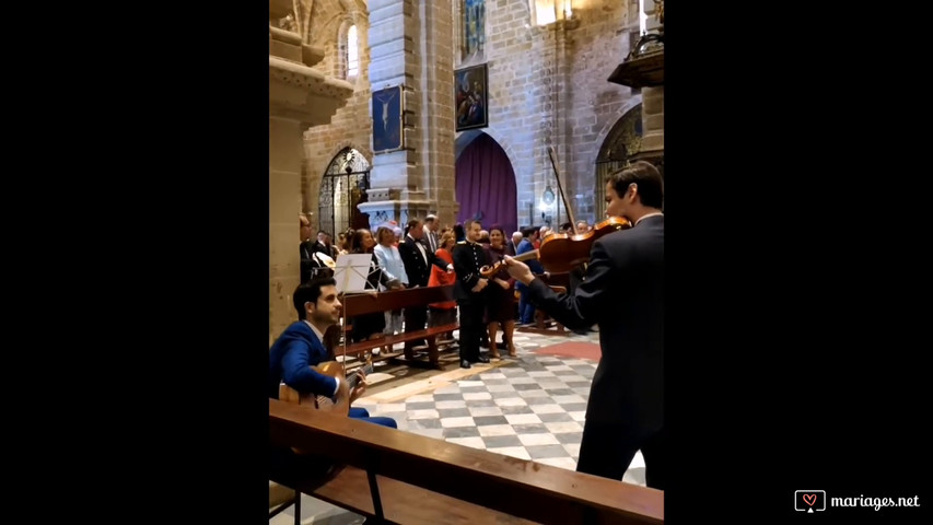 13. Flamenco - Violin during the wedding ceremony