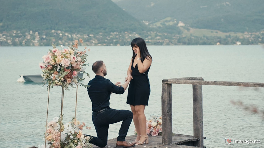 Demande en mariage au bord du lac d'Annecy