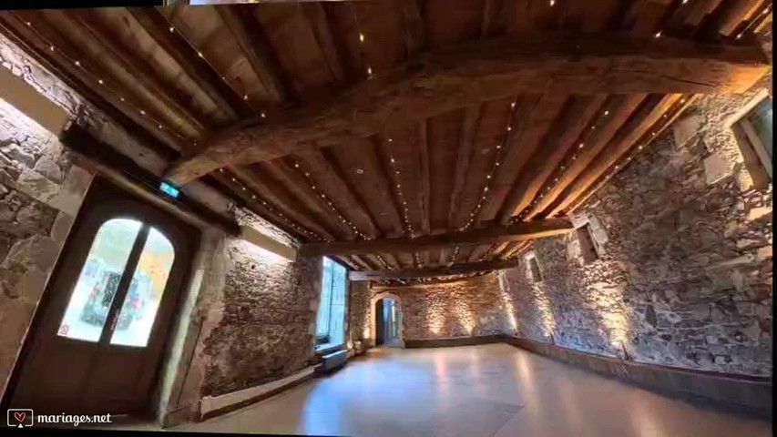 Salles et extérieur 
