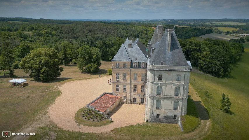 Vue du château de Fayolle 