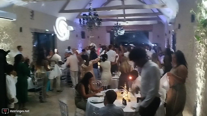 ENTREE DES MARIES 