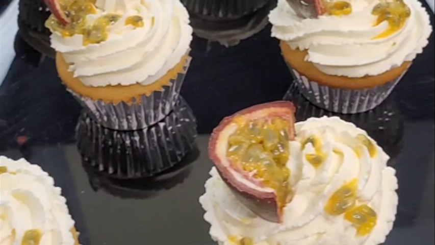 Montage des cupcakes mangue passion