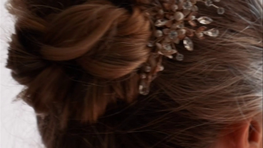 Vidéo coiffure de mariage Alice