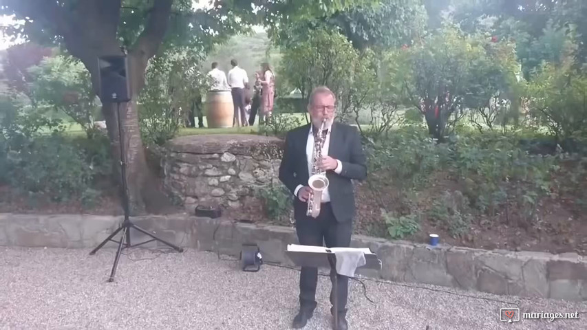 saxophoniste pour votre cocktail  DJ Lyon Evènementiel 