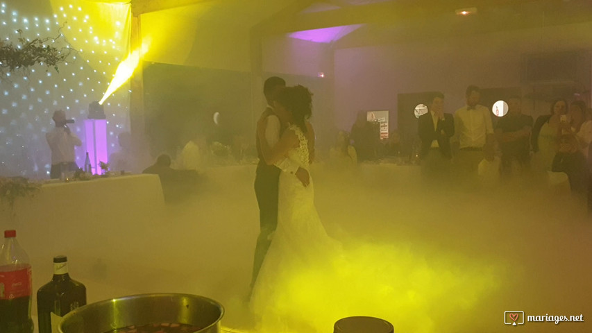 Ouverture de bal avec option fumée lourde et pyrotechnique 