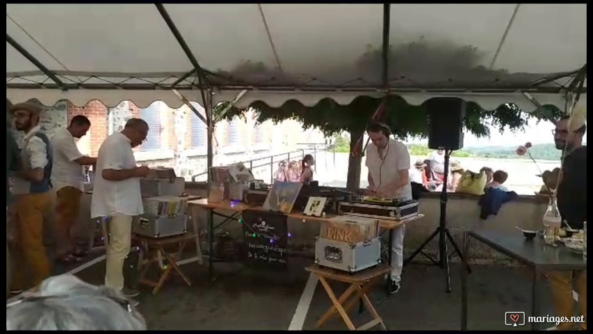 Présentation du bar a vinyles 