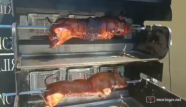 Cochon à la broche 