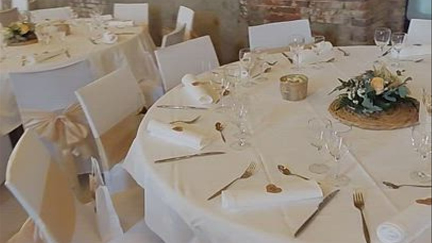 Mariage 180 personnes assises 