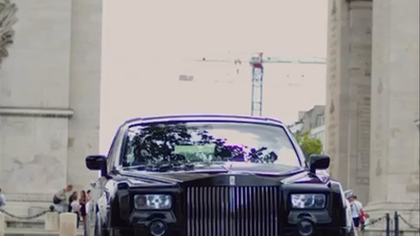 Rolls-Royce Phantom Full Black Mansory