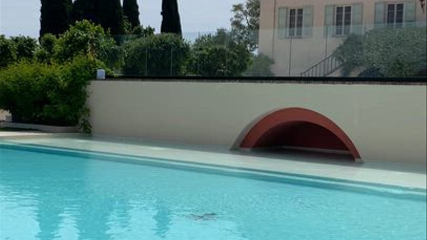 Un set up adapté au lieu. 