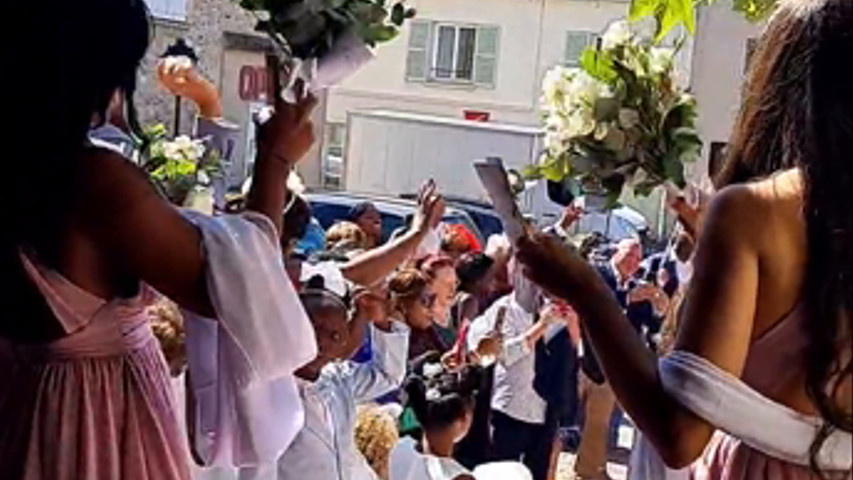 sortie de l'eglise 