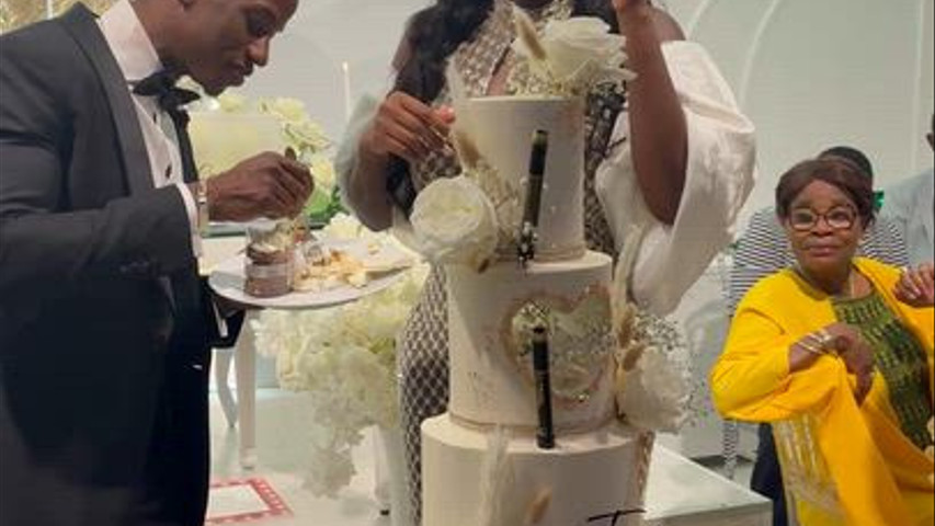 Wedding cake et mini layers cakes  