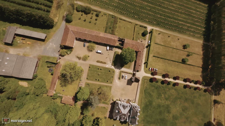 De l'église au domaine