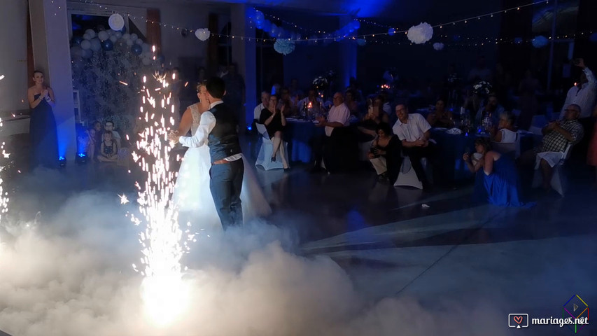 Mariage à la salle des fêtes de Saint Gobert 02