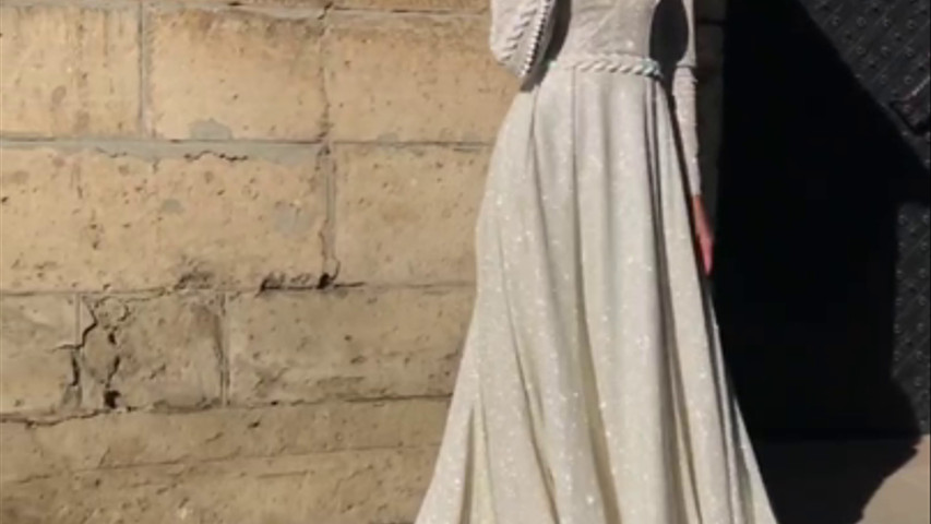 La robe de mariée de Lori