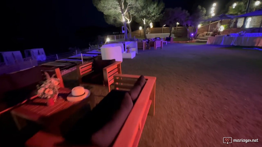 Luna bar 