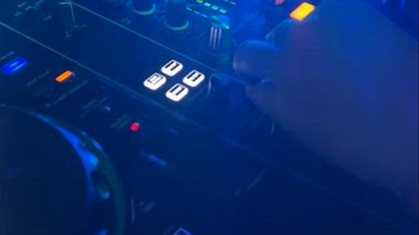 Glue - Dj - Guitar - Live Music