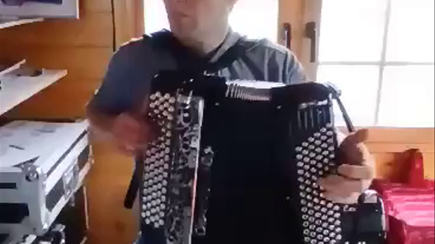 Le chacha en accordeon digit