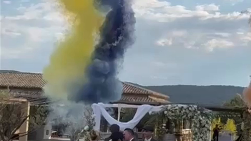 Explosion de fusées colorées 