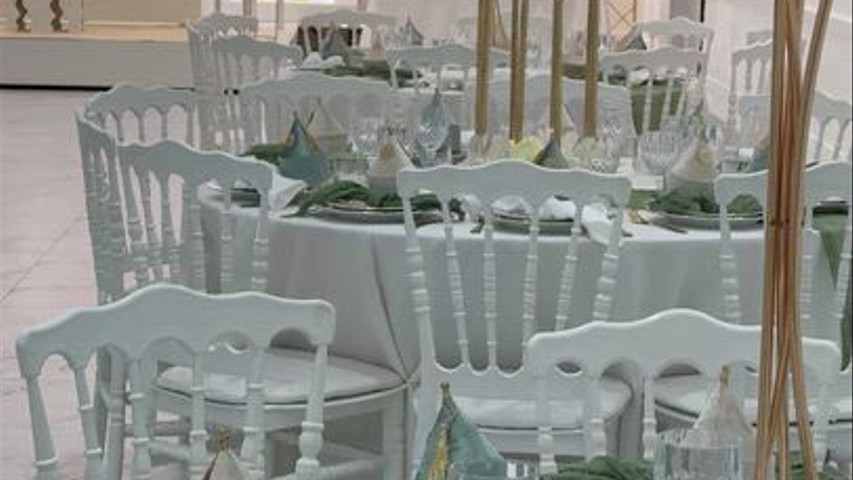 Decoration table 