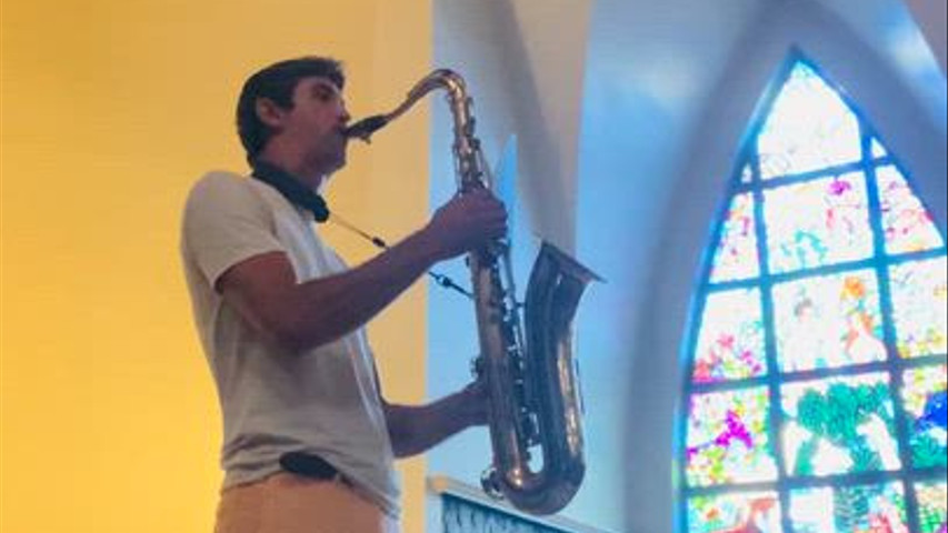 Petit Jean Sax