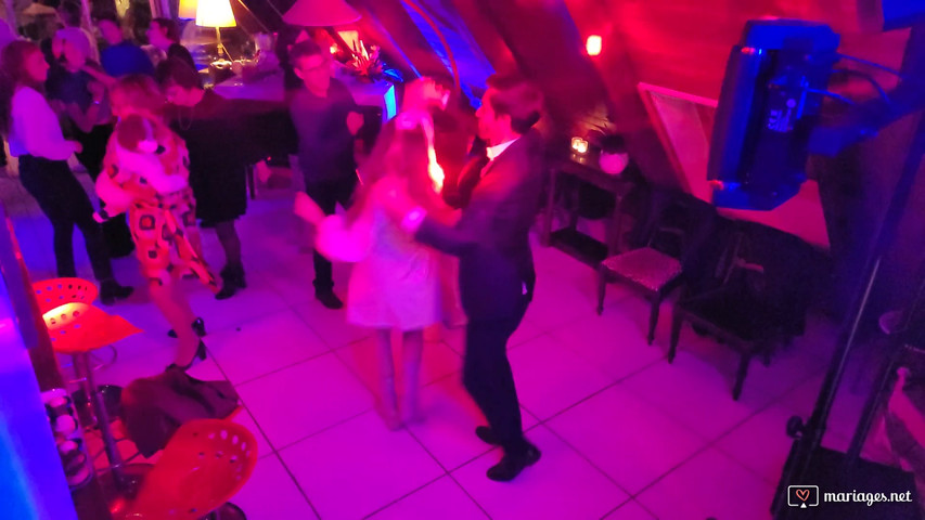 Mariage à domicile - danse mariés 