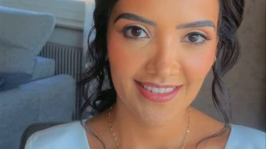 Maquillage de la jolie Aline 