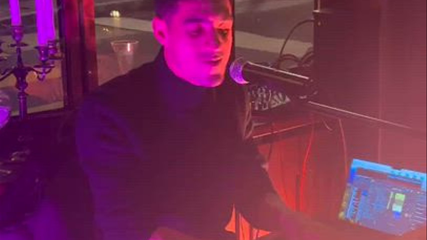 Piano Chant Diner