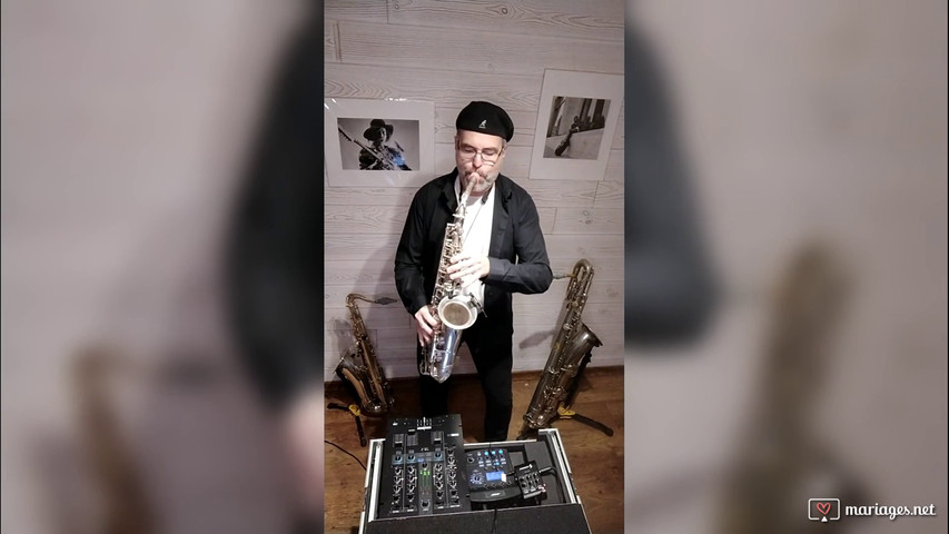 Saxophone 