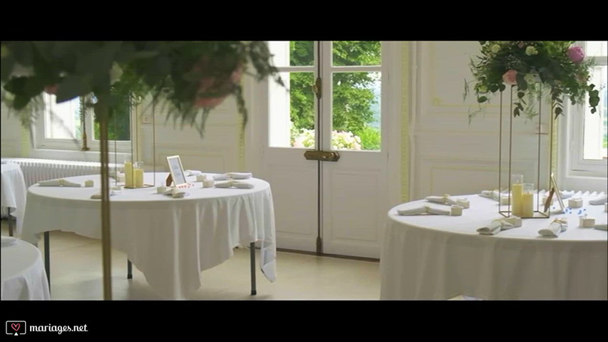 Table et salle de réception