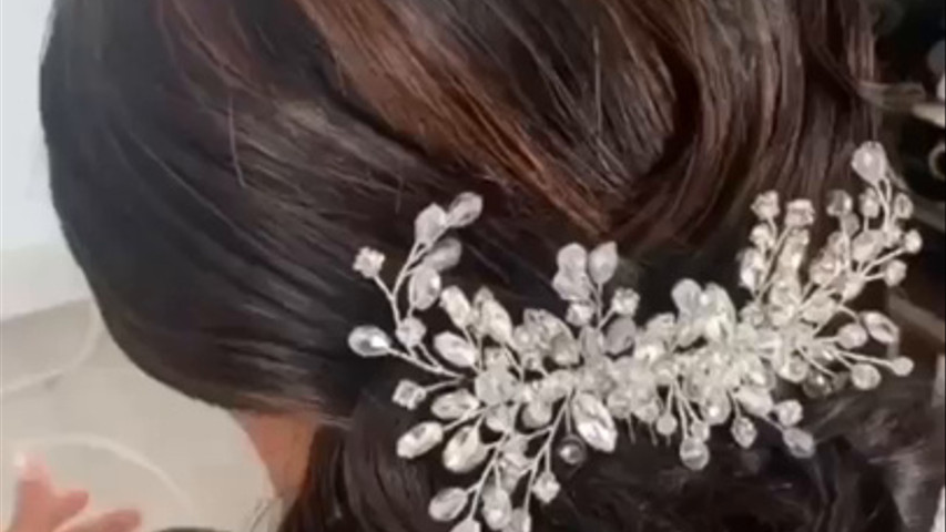 Chignon sur perruque naturelle