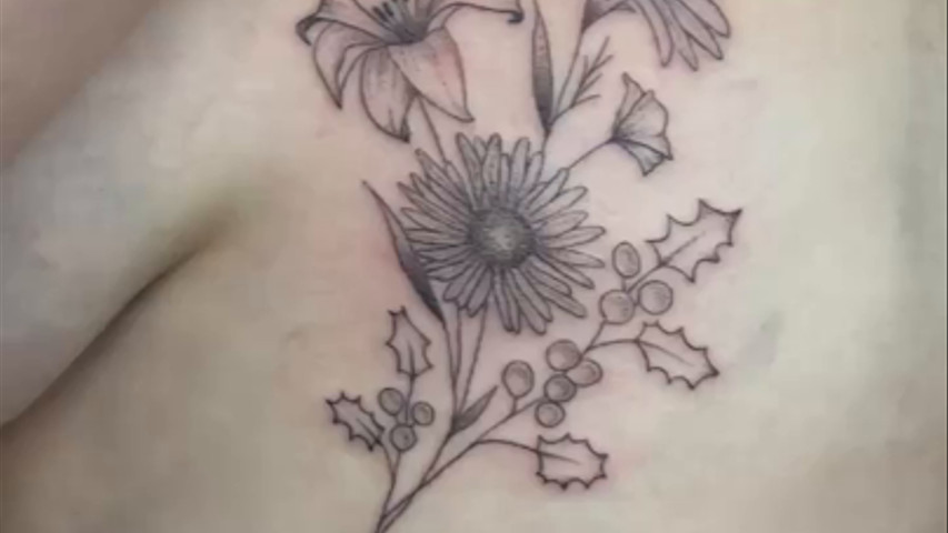 Tatouage floral 