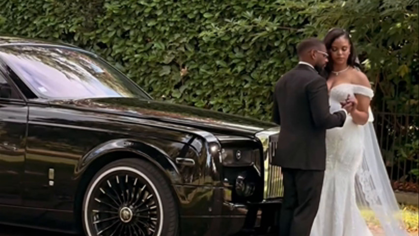 Rolls black édition avec les mariés