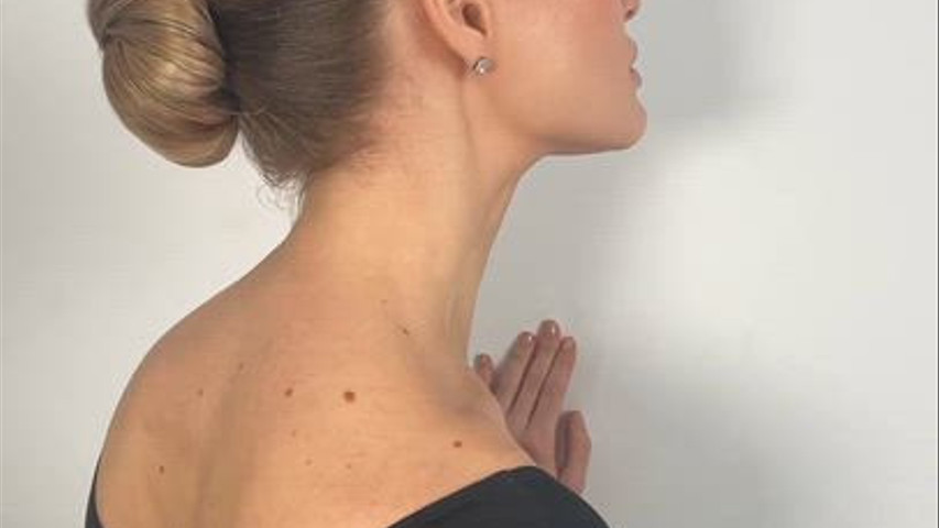 Coiffure et maquillage pour cérémonie 
