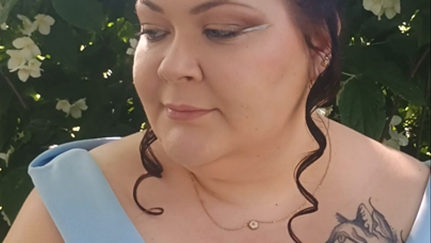 Chignon et maquillage 
