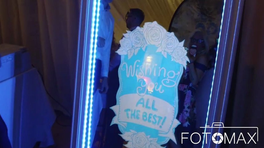 Photobooth Miroir Magique - Votre mariage au top du design !