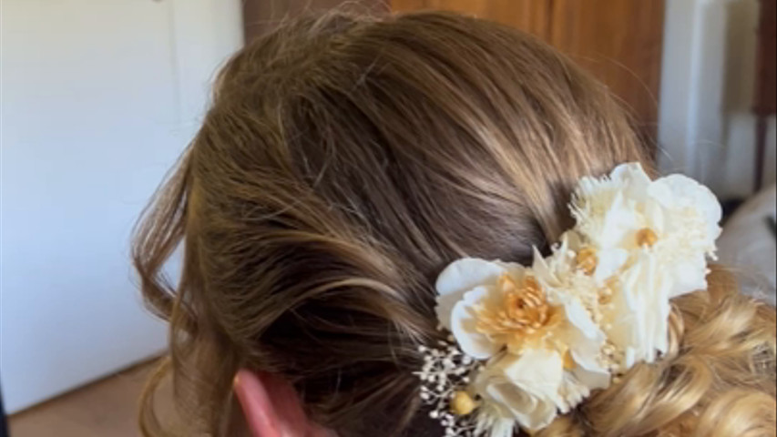 Coiffure et ornement mariée 