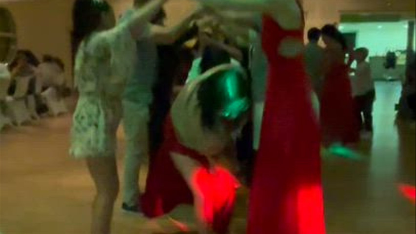 Des souvenirs qui prennent vie sur la piste de danse