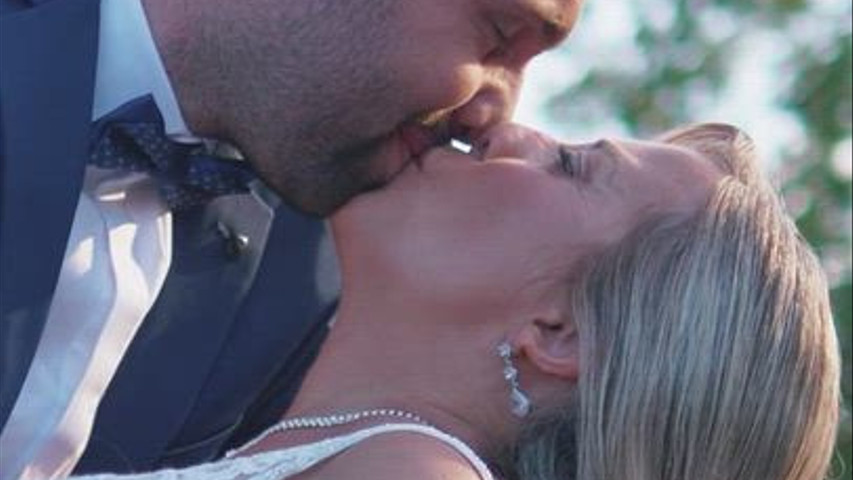 JULIE & BENJAMIN