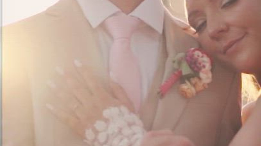 CARLA & CHRISTOPHER 230526