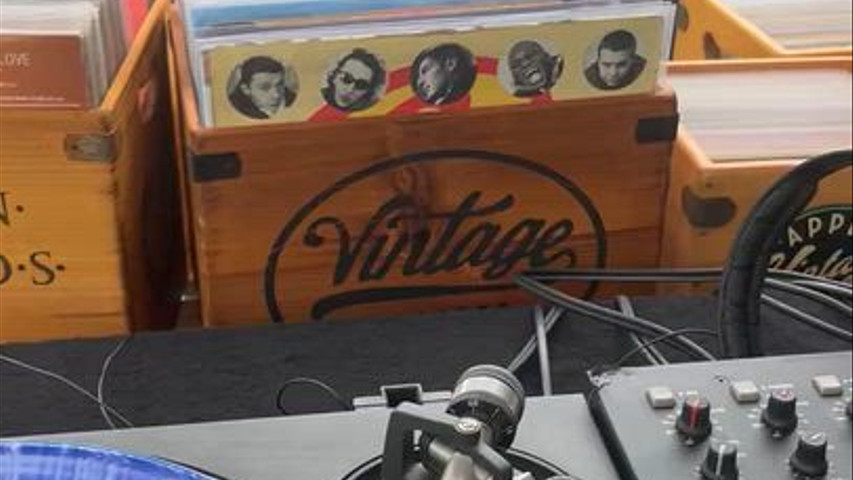 Bar à vinyles