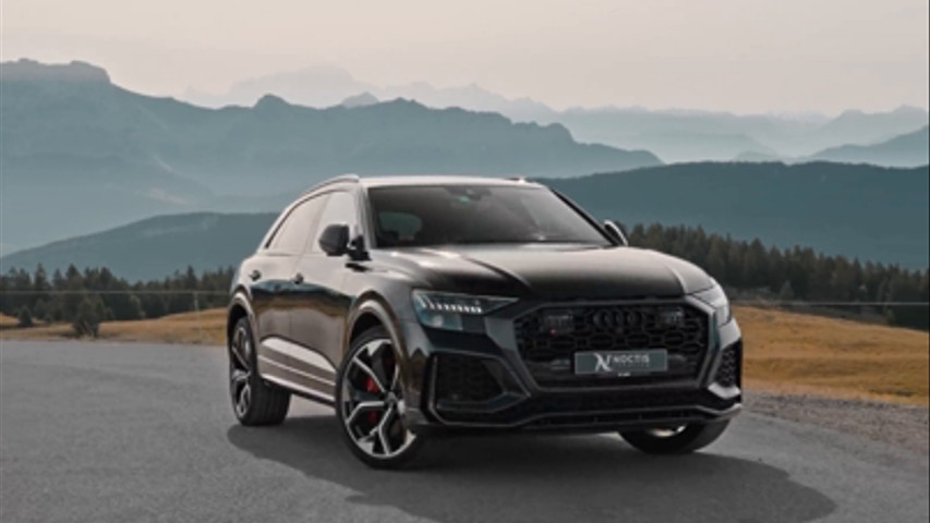 AUDI RSQ8