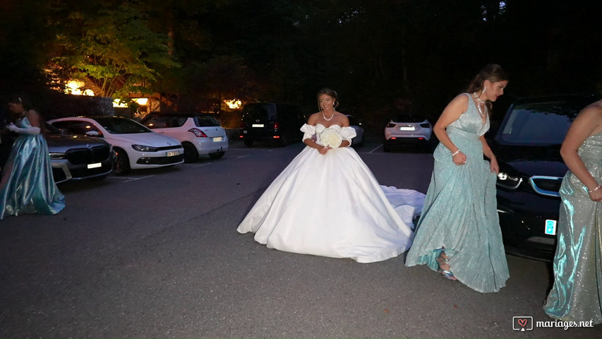 Montage arrivee maries