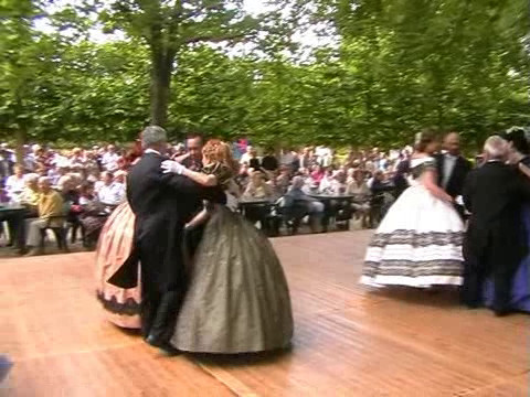 Bal en plein air à Bourges