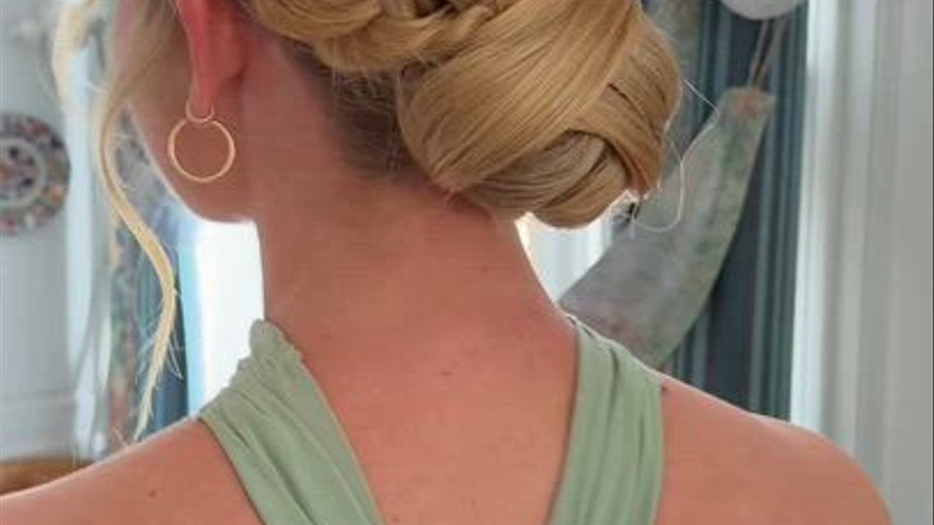 Ludmila Hairdress 