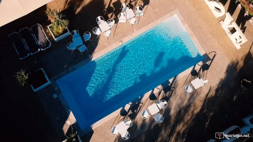 Terrasse piscine Les Oliviers